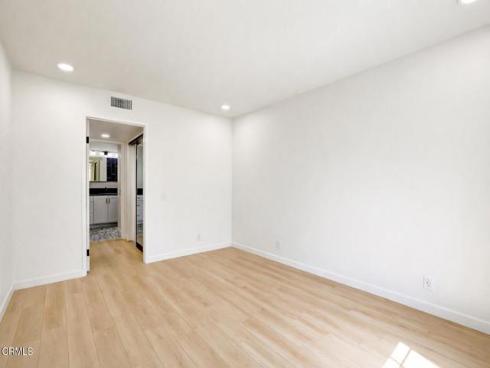 3665 S Bear  J  Street, Santa Ana, CA