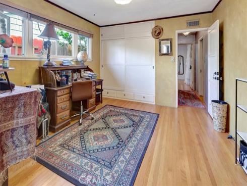 2310  Poinsettia  , Santa Ana, CA