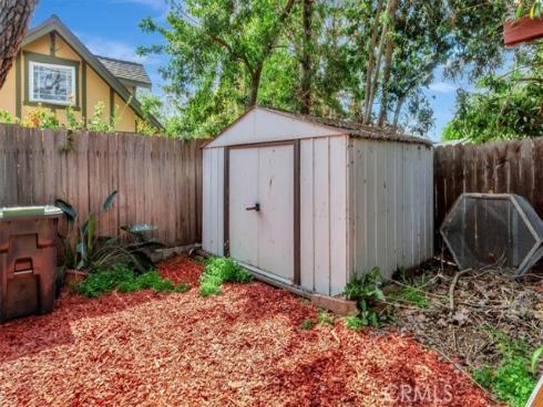 2310  Poinsettia  , Santa Ana, CA