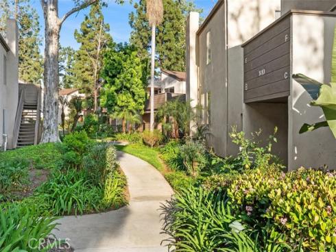 1410  Cabrillo Park  E  Drive, Santa Ana, CA