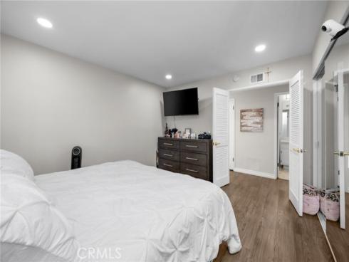 3050 S Bristol #6E, Santa Ana, CA