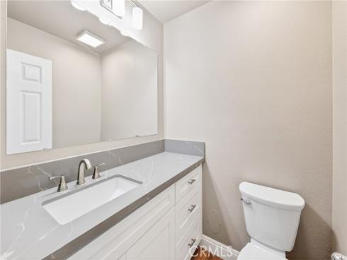 241 W Alton  B  Avenue, Santa Ana, CA