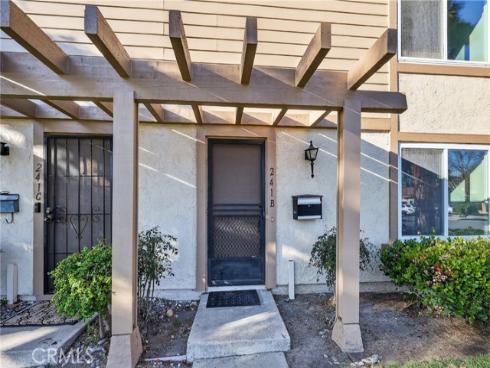 241 W Alton  B  Avenue, Santa Ana, CA