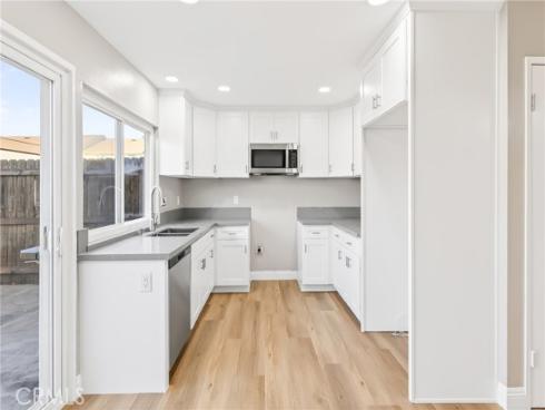 241 W Alton  B  Avenue, Santa Ana, CA