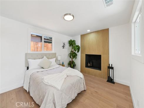 1205  English  , Santa Ana, CA