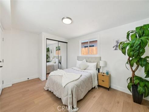 1205  English  , Santa Ana, CA