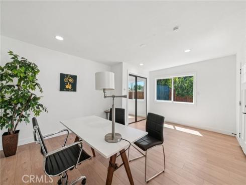 1205  English  , Santa Ana, CA