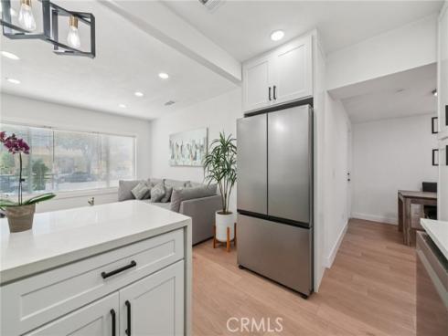 1205  English  , Santa Ana, CA