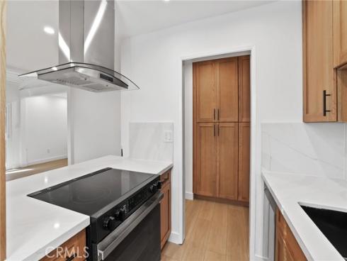 1030 W Macarthur  90 , Santa Ana, CA