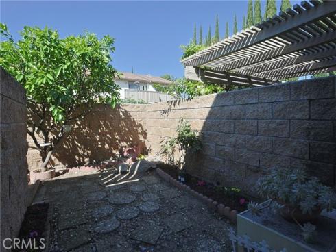 5106 W 1st  , Santa Ana, CA