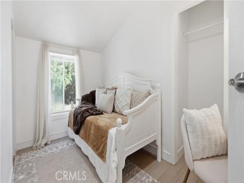 215 N Mcclay  , Santa Ana, CA