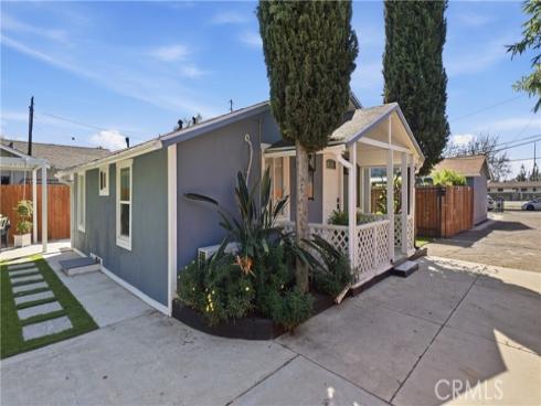 215 N Mcclay  , Santa Ana, CA