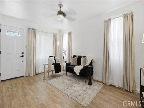 215 N Mcclay  , Santa Ana, CA