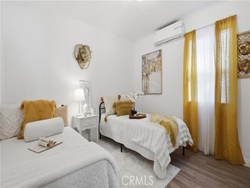 215 N Mcclay  , Santa Ana, CA