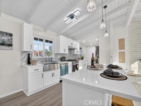 1752  Sierra Alta  , Santa Ana, CA