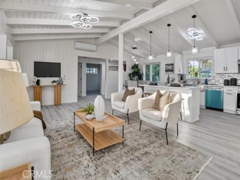 1752  Sierra Alta  , Santa Ana, CA