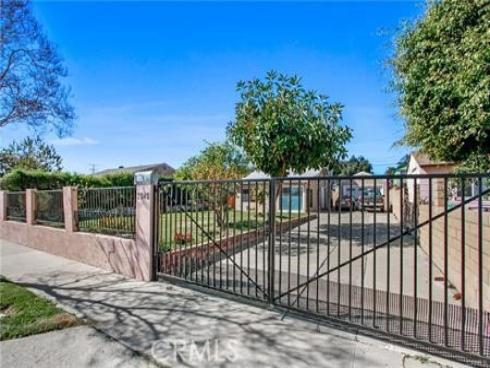 2040  Kilson   Drive, Santa Ana, CA