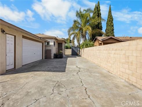 435 E Adams  , Santa Ana, CA