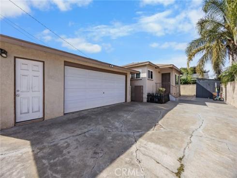 435 E Adams  , Santa Ana, CA