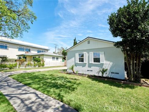 1823  Greenwood  , Santa Ana, CA