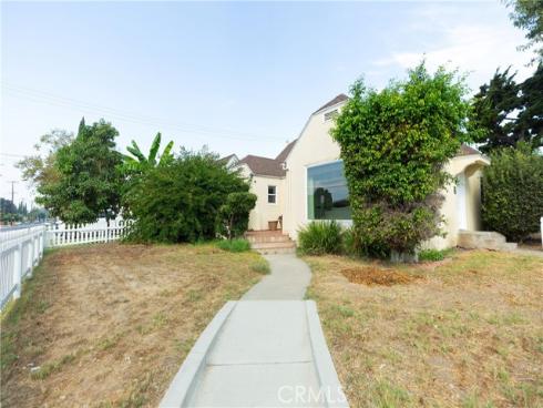 715 E Mcfadden  , Santa Ana, CA