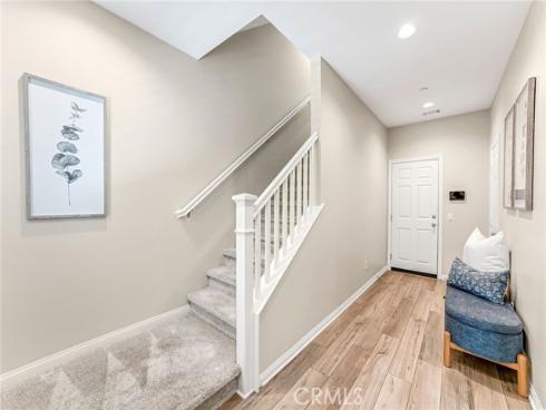 925 E 3rd , Santa Ana, CA