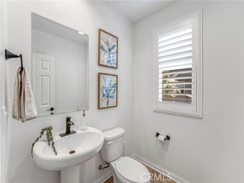 925 E 3rd , Santa Ana, CA