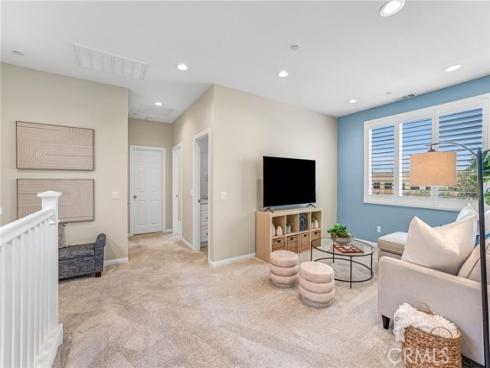 925 E 3rd , Santa Ana, CA