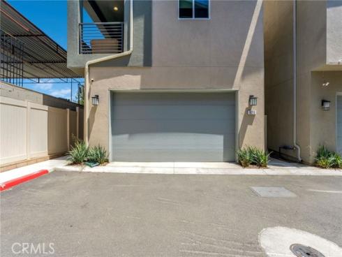 925 E 3rd , Santa Ana, CA