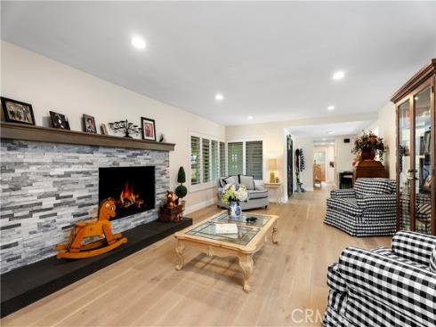 1562  Wyndham   Court, Santa Ana, CA