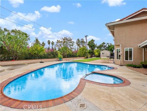 1562  Wyndham   Court, Santa Ana, CA