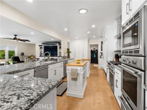 1562  Wyndham   Court, Santa Ana, CA