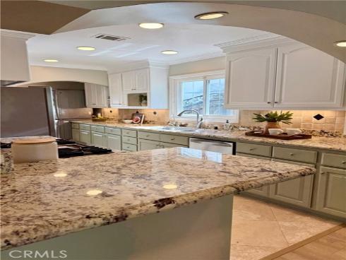 709 E Catalina  , Santa Ana, CA