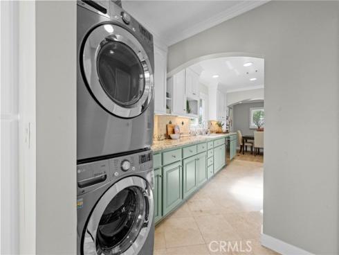 709 E Catalina  , Santa Ana, CA