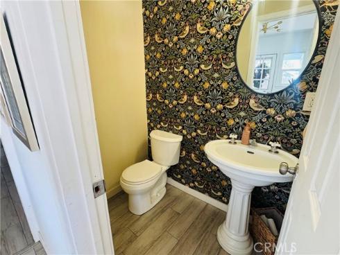 18861  Fairhaven  , Santa Ana, CA