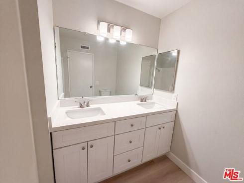 2334 W Chandler   Avenue, Santa Ana, CA