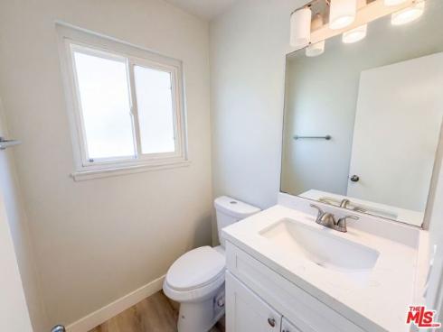 2334 W Chandler   Avenue, Santa Ana, CA