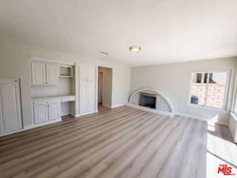 2334 W Chandler   Avenue, Santa Ana, CA