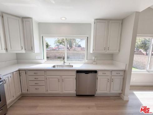 2334 W Chandler   Avenue, Santa Ana, CA