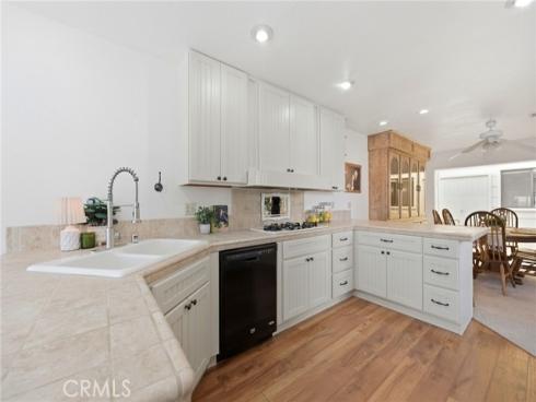2621  Park Lake  197 , Santa Ana, CA