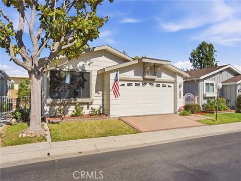 2621  Park Lake  197 , Santa Ana, CA