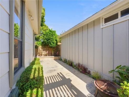 2621  Park Lake  197 , Santa Ana, CA
