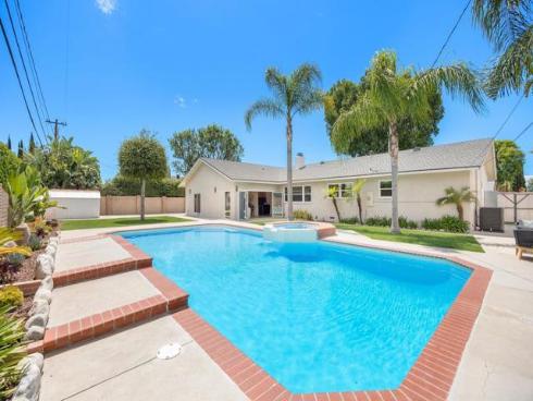 13082  Palomar Way  , Santa Ana, CA