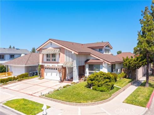 2001 W San Lorenzo  , Santa Ana, CA