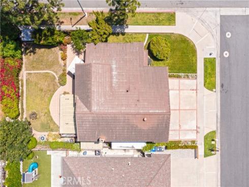 2001 W San Lorenzo  , Santa Ana, CA