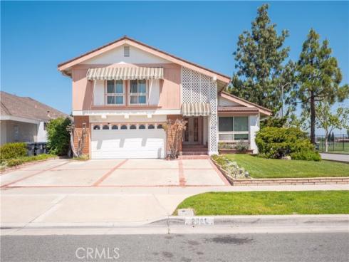 2001 W San Lorenzo  , Santa Ana, CA