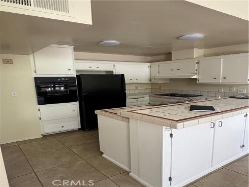 1404 N Tustin Y3 Avenue, Santa Ana, CA