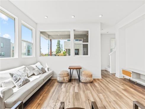 609 S Lyon Street , Santa Ana, CA