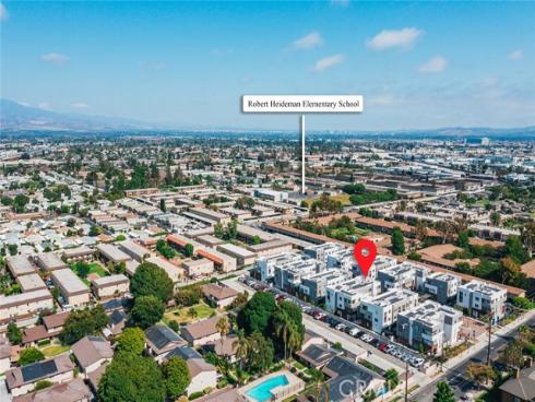 609 S Lyon Street , Santa Ana, CA