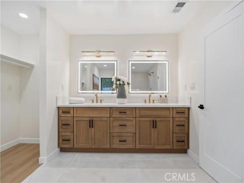 12621 Singing Wood Drive, Santa Ana, CA